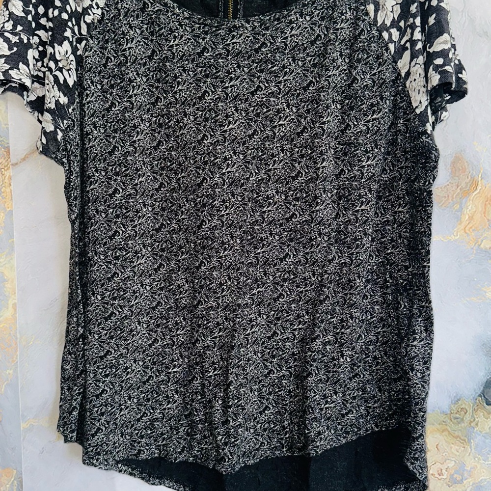 Lucky Brand Black and White Floral top size L